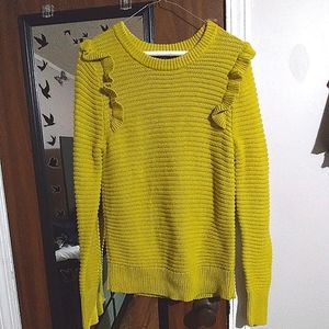 Woman's Banana Republic longsleeve sweater  Gold in color, 100% cotton.